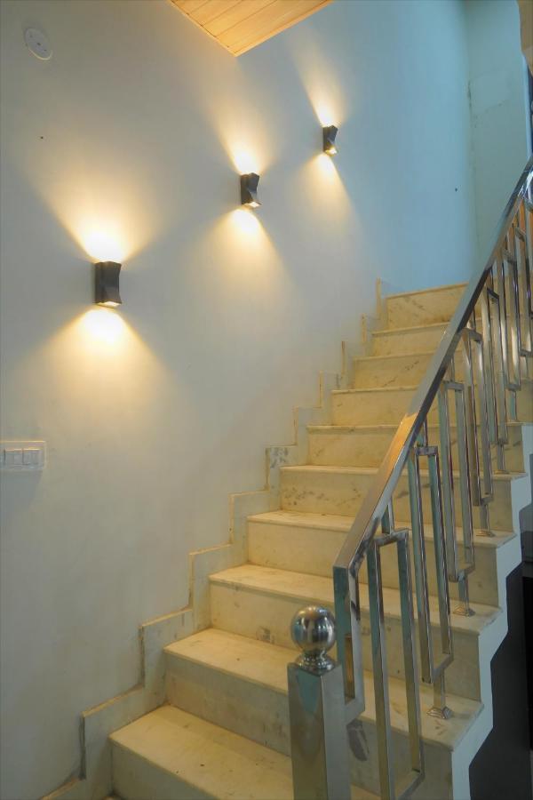 Hotel Siddharth Tanakpur ภายนอก รูปภาพ