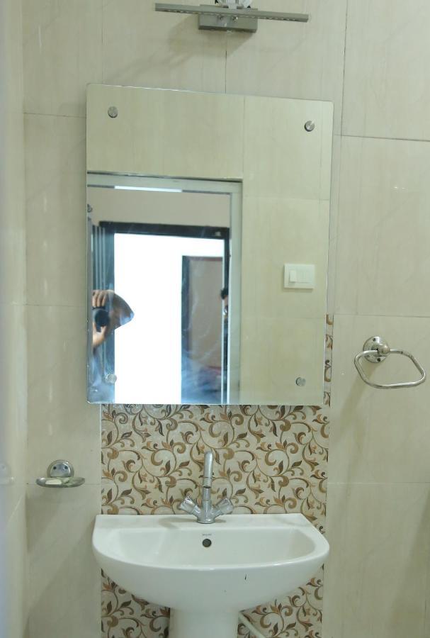 Hotel Siddharth Tanakpur ภายนอก รูปภาพ