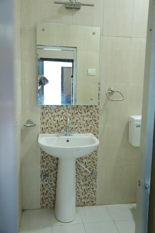 Hotel Siddharth Tanakpur ภายนอก รูปภาพ